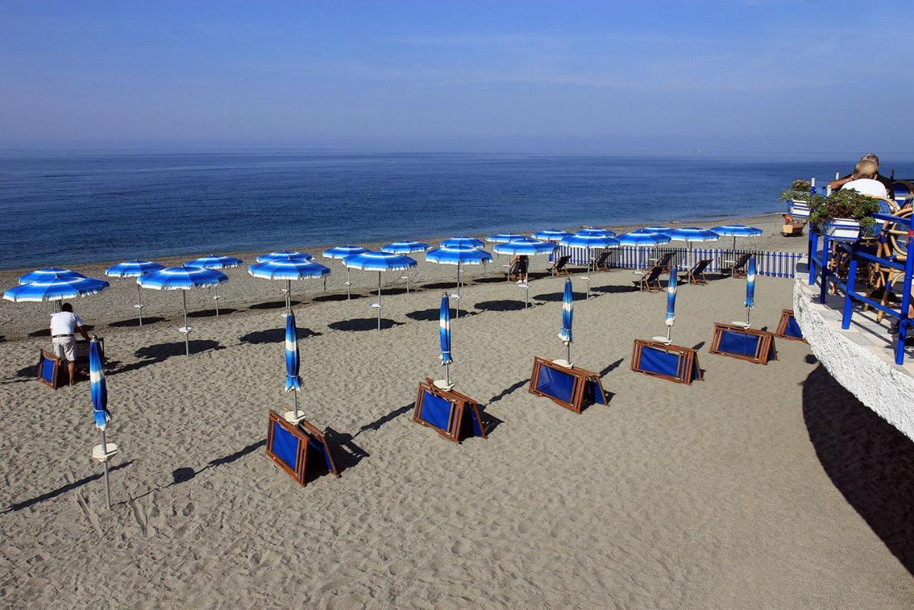 Hotel Bagni Arcobaleno Deiva Marina Buitenkant foto